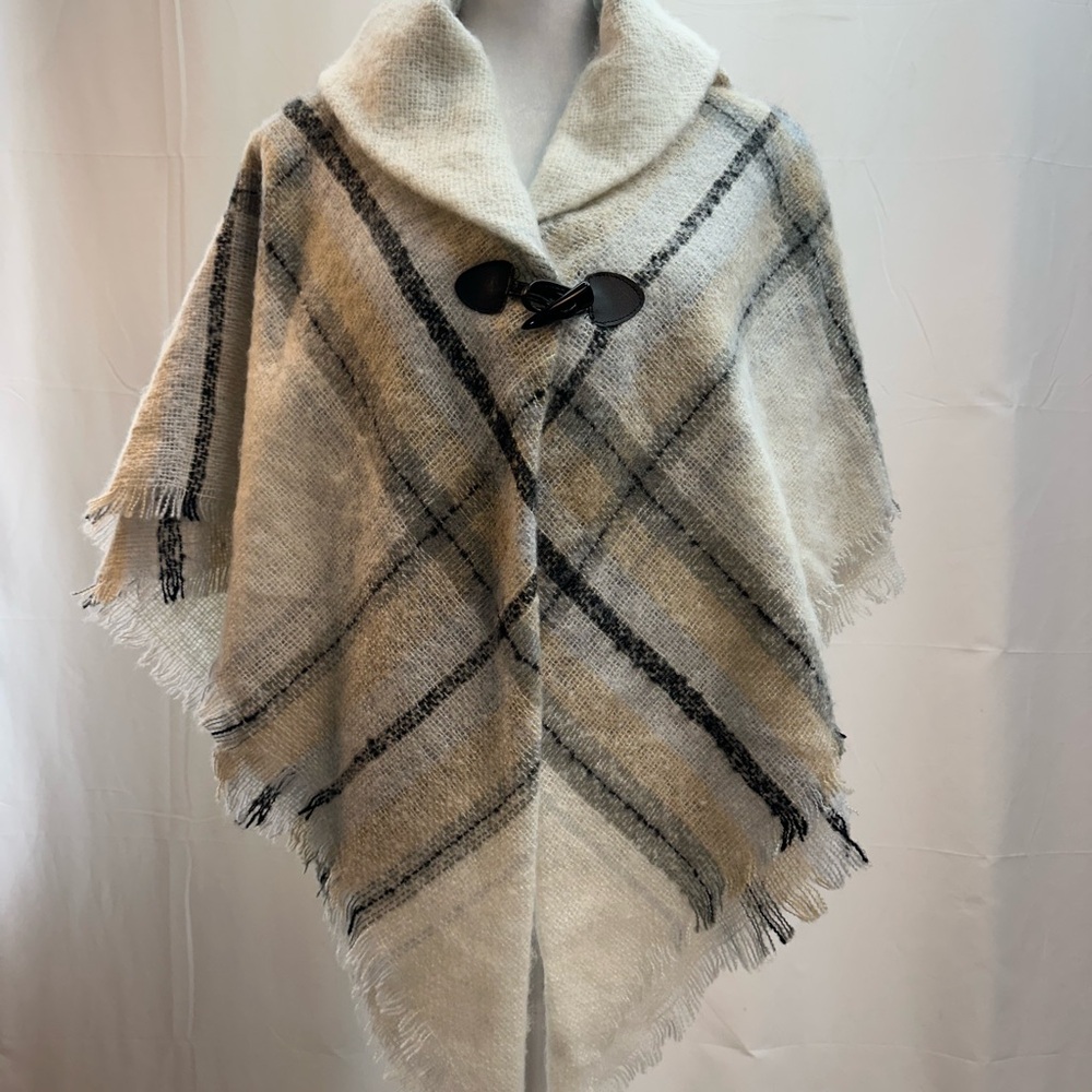 Altare Gray/Black Cape with Toggle Closure O/S NWTS